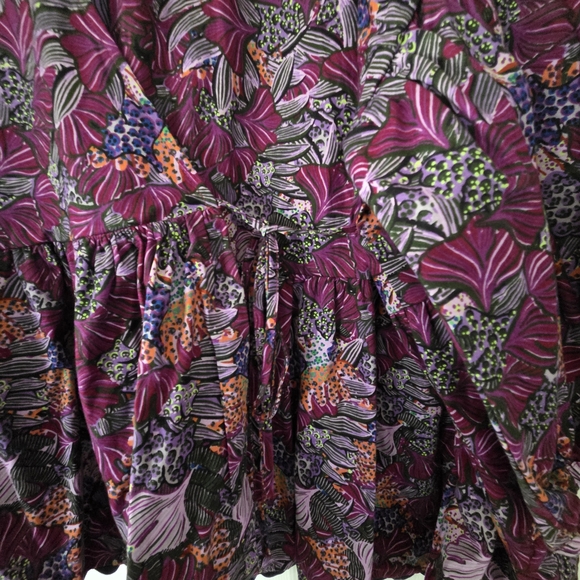 Floral V-Neck Blouse with Puff Sleeves - Picture 2 of 4